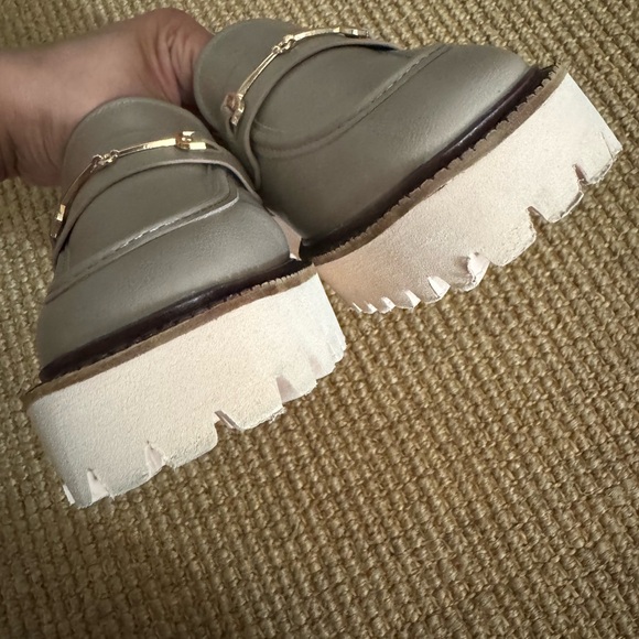 Ccocci Megan Women’s Taupe Lug Faux PU Leather Loafer size 6.5 - Picture 12 of 12